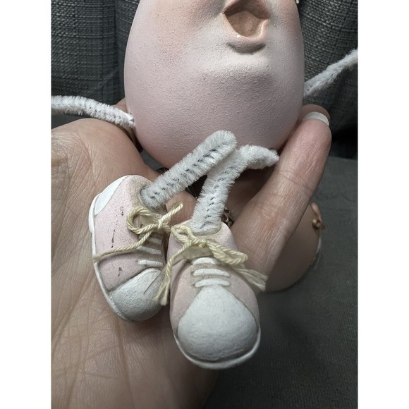 VTG Anthropomorphic Ceramic Egg Pink Shelf Sitter Figures Sleepy Happy Basket - Picture 12 of 16